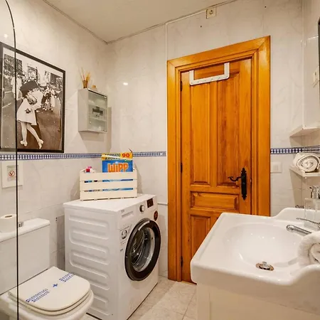 Tess Casantigua, Casa Con Sabor A Guatemala *