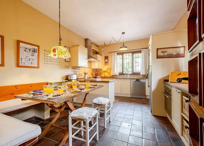 Tess Casantigua, Casa Con Sabor A Guatemala Holiday home Torremolinos