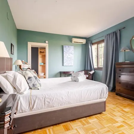 Tess Casantigua, Casa Con Sabor A Guatemala Torremolinos